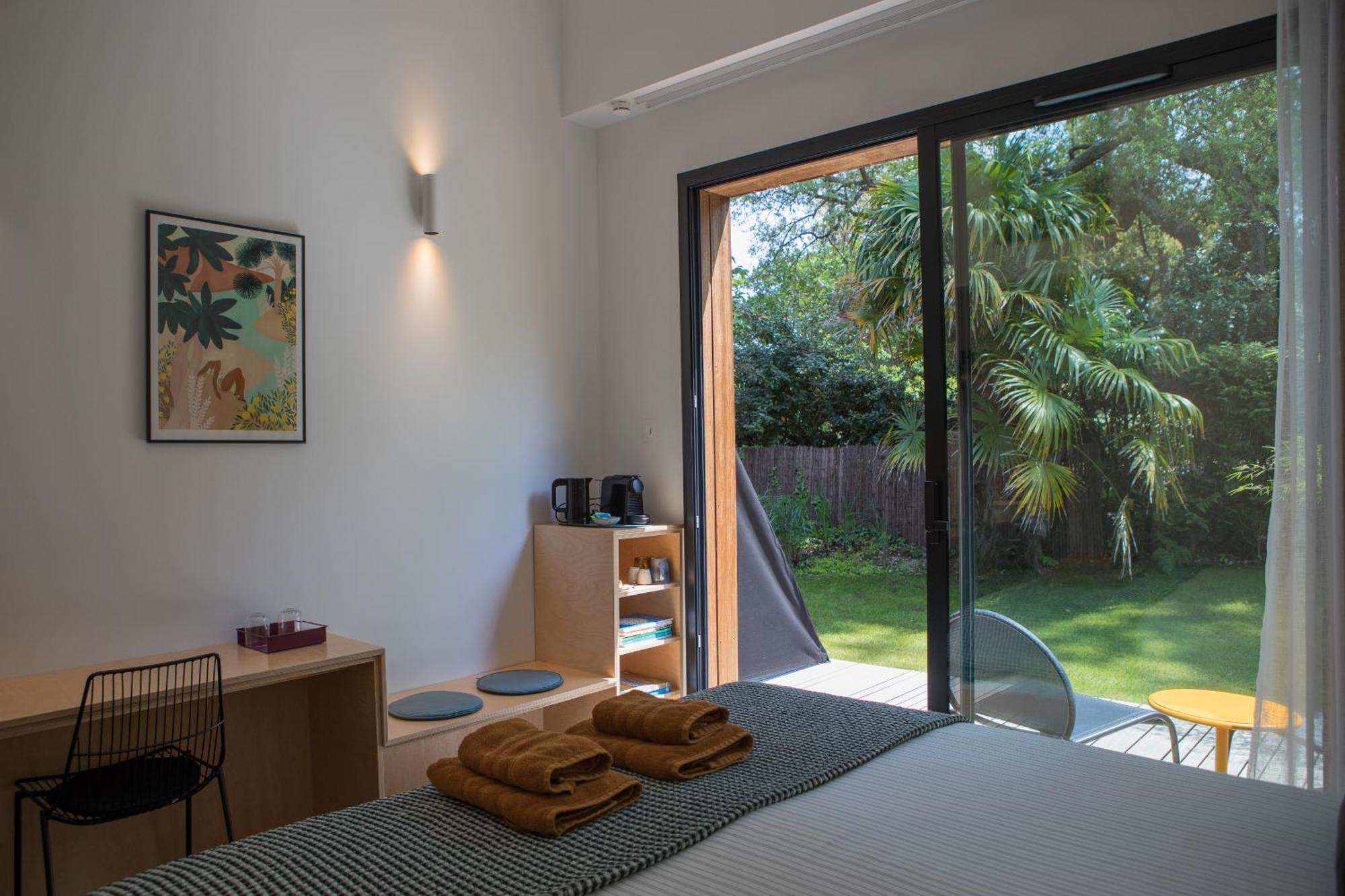 Salty Woods Lodge, Chambre D'Hotes Вьё-Боко-ле-Бен Экстерьер фото